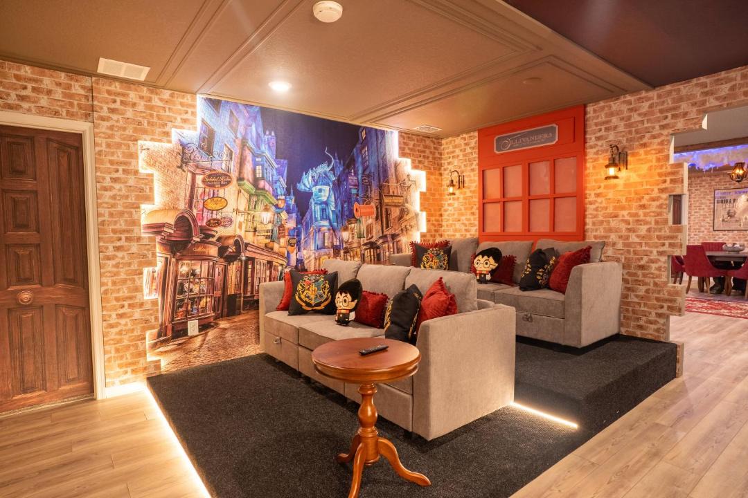 Photo of Livingroom in Four Corners