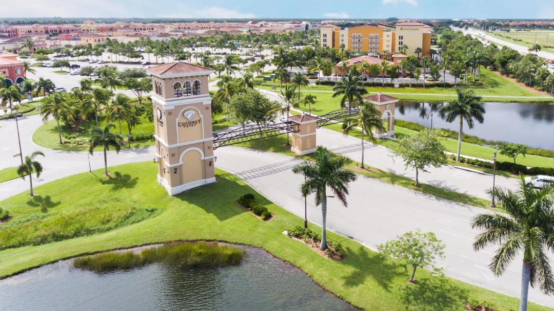 Photo of Others in Estero