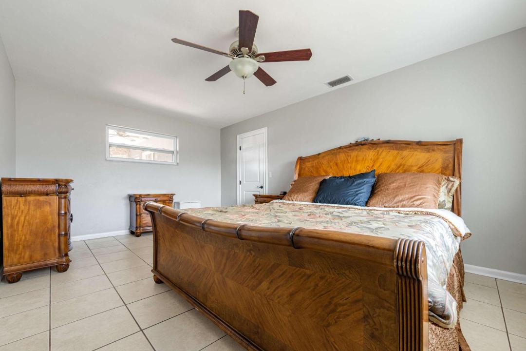 Photo of Bedroom in Oakland Hills