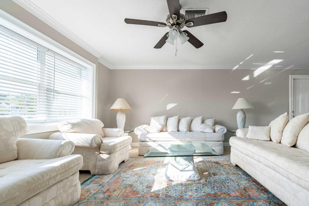 Photo of Livingroom in Oakland Hills