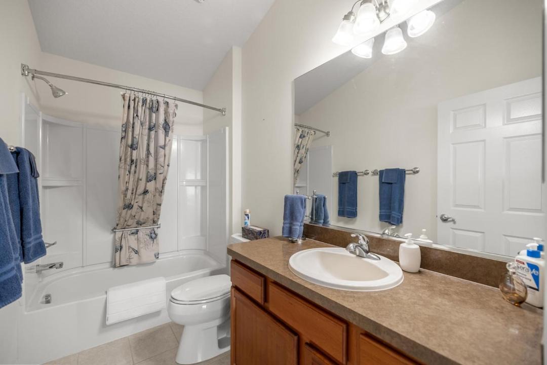 Photo of Bathroom in Buttonwood