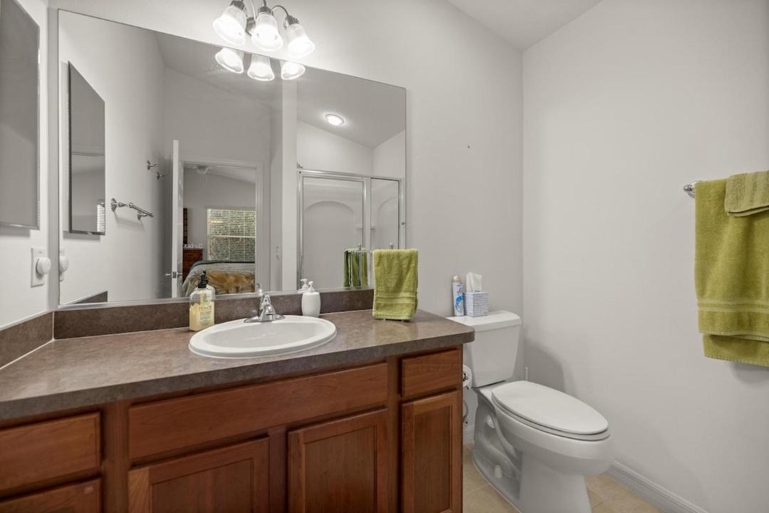 Photo of Bathroom in Buttonwood