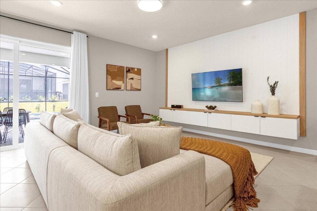 Photo of Livingroom in Four Corners