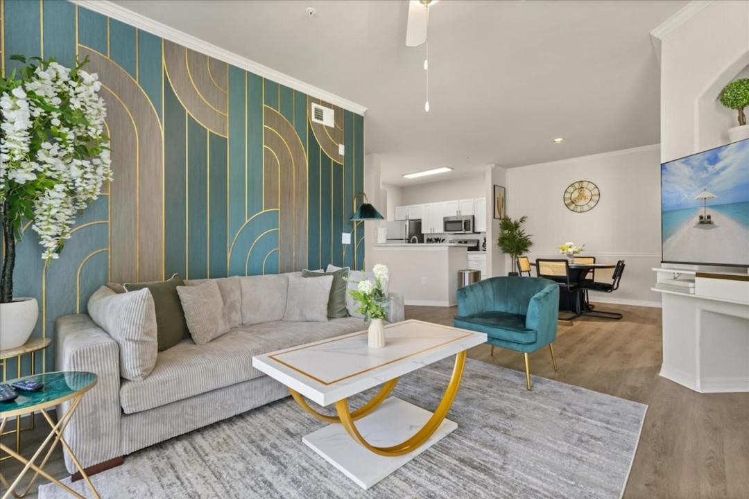 Photo of Livingroom in County Line Coalition