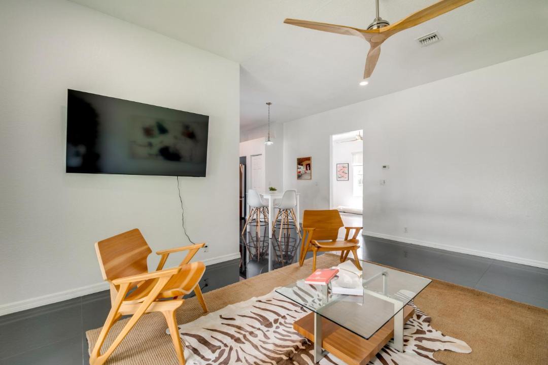 Photo of Livingroom in Fellowship