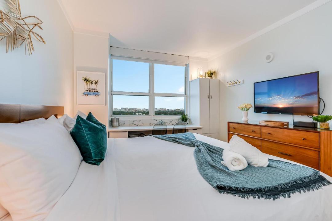 Photo of Bedroom in Coconut Grove