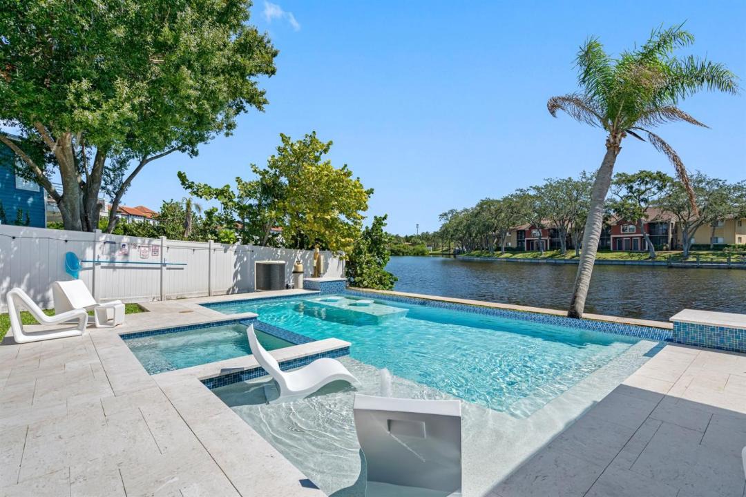 Photo of Others in Tampa Shores