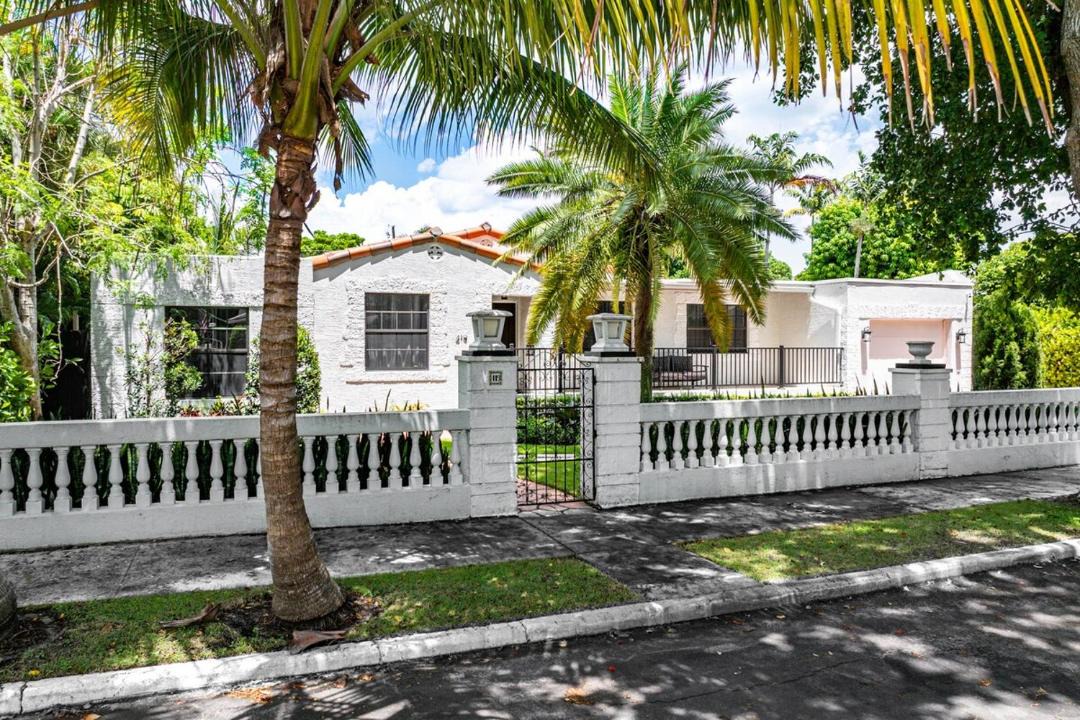 Photo of Others in Palm Beach - West Palm Beach