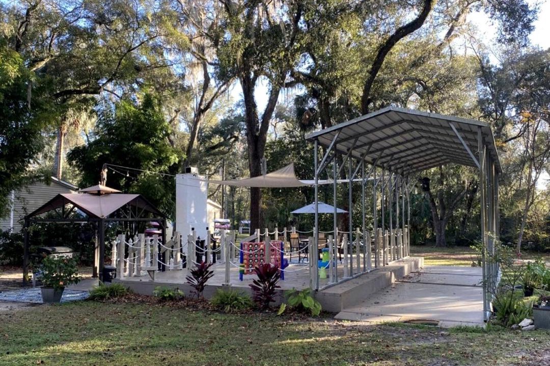 Photo of Others in Dunnellon