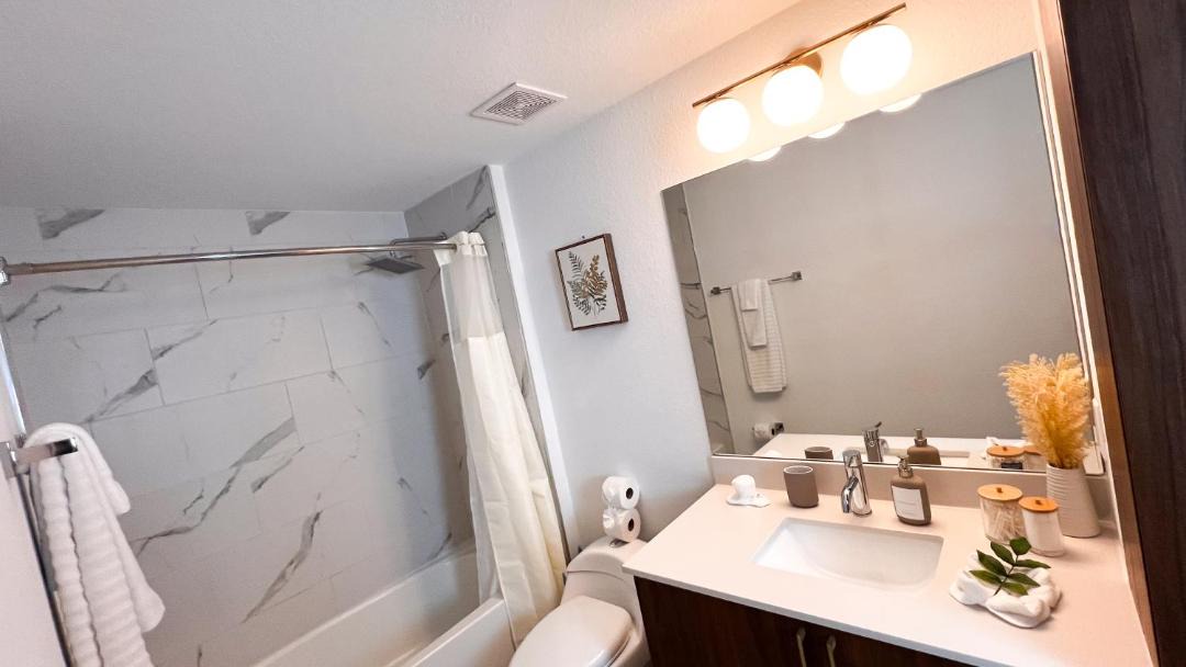 Photo of Bathroom in Overtown