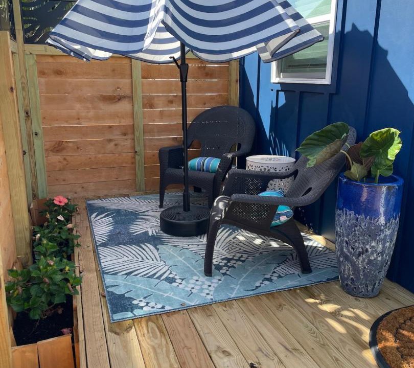 Photo of Patio Balcony in Biltmore Beach