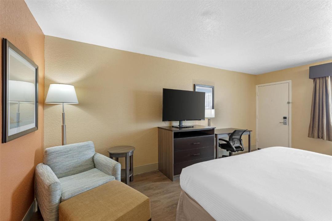 Photo of Bedroom in Titusville