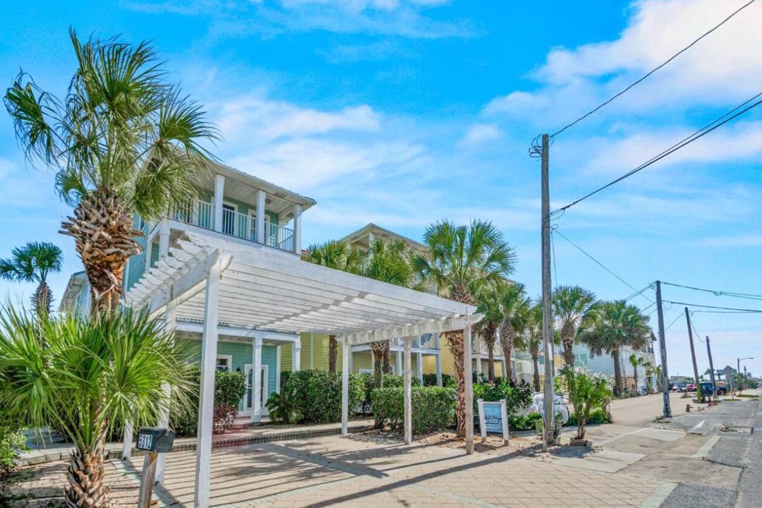 Photo of Others in Biltmore Beach