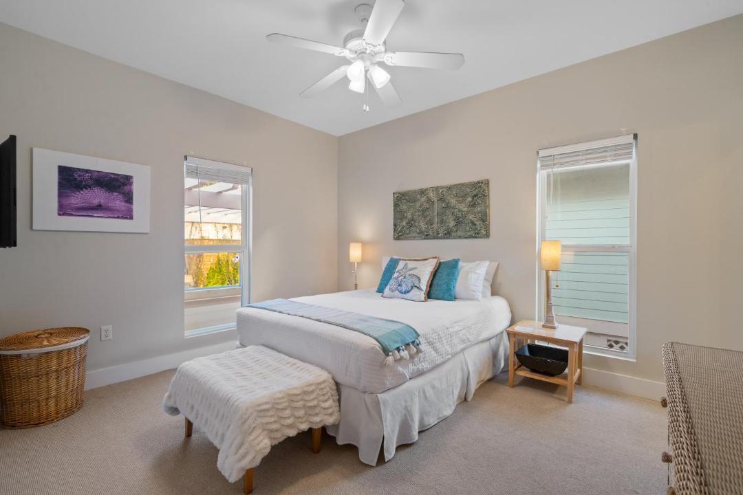 Photo of Bedroom in Seacrest