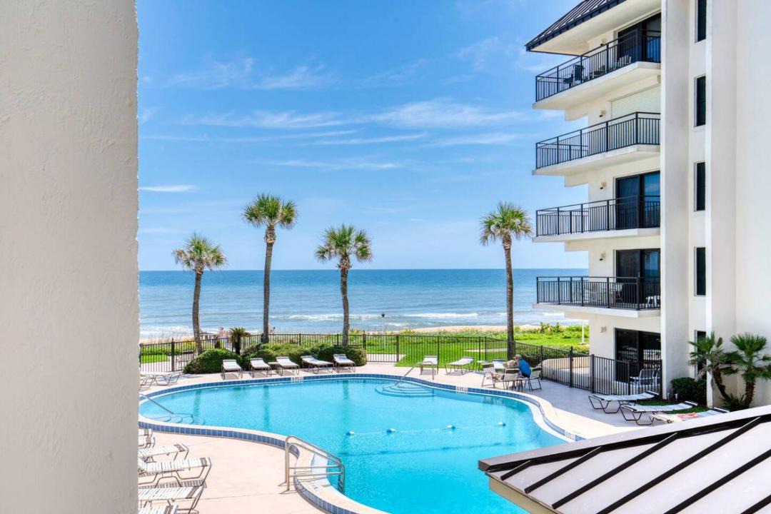 Photo of Patio Balcony in Ormond-by-the-Sea