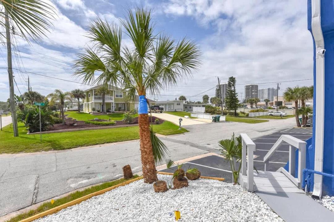 Photo of Others in Daytona Beach Shores