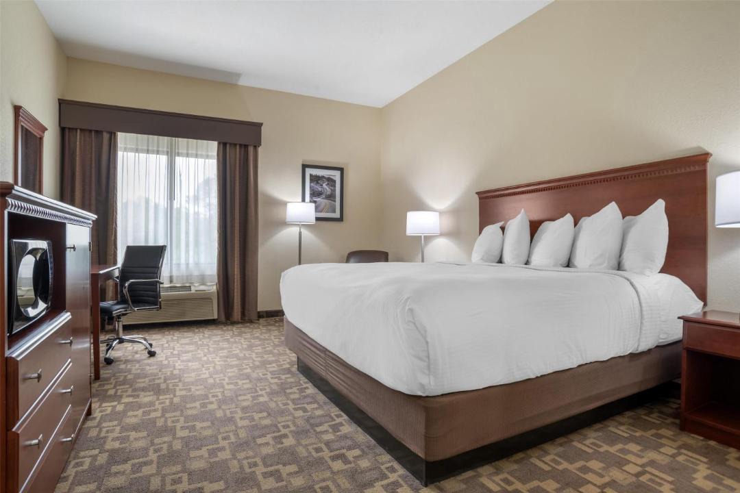 Photo of Bedroom in Opp