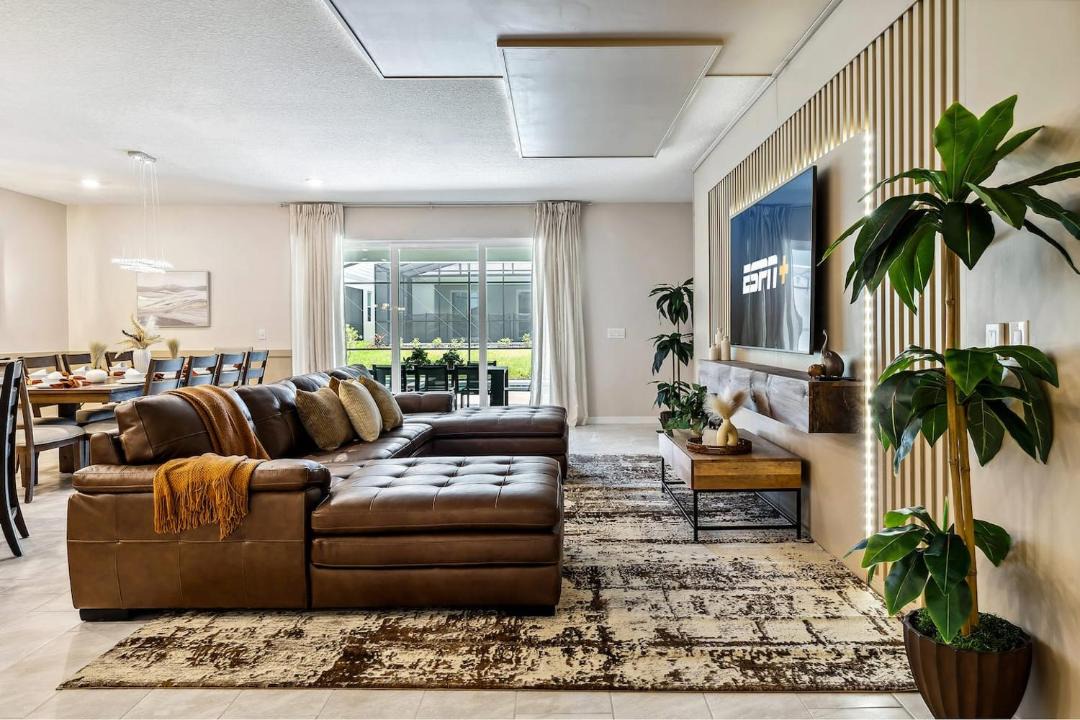 Photo of Livingroom in Four Corners