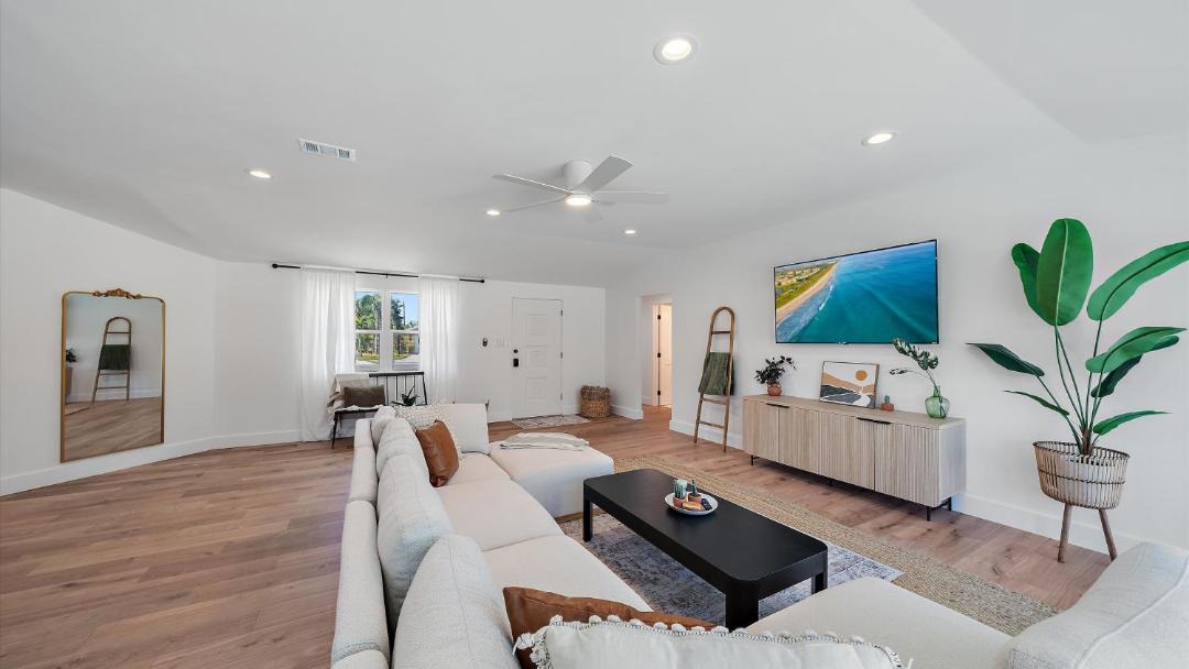 Photo of Others in Gulf Gate Estates