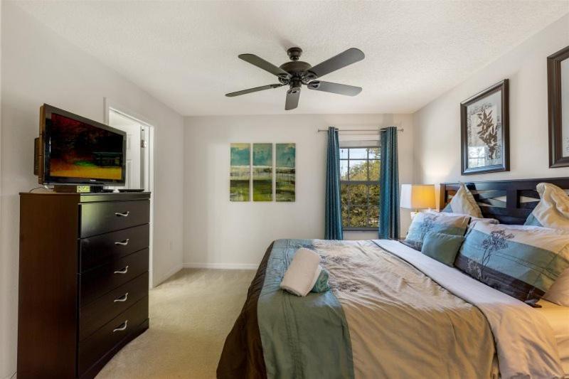 Photo of Bedroom in Veranda Palms