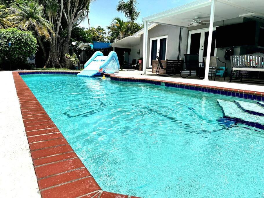 Photo of Others in Cutler Bay