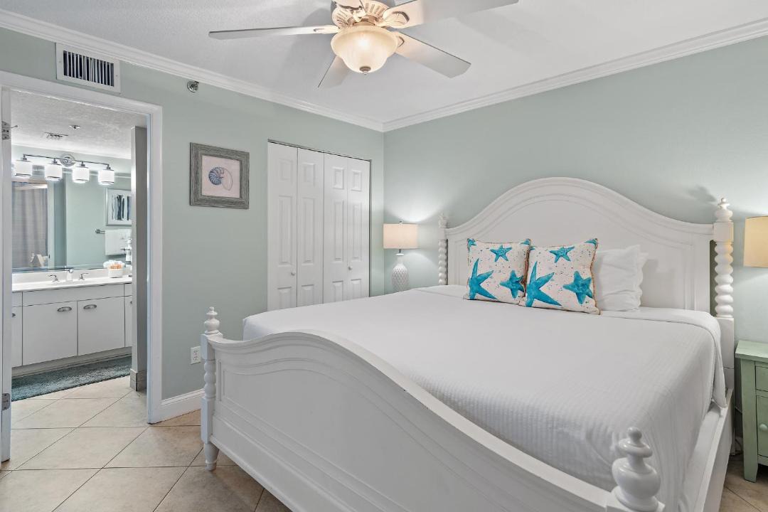 Photo of Bedroom in Holiday Isle