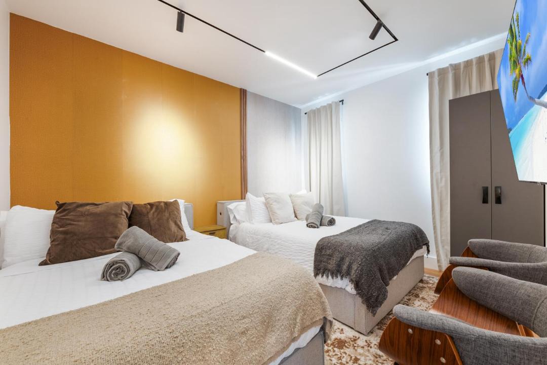 Photo of Bedroom in Ludlam