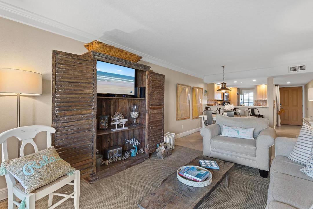 Photo of Livingroom in Point East
