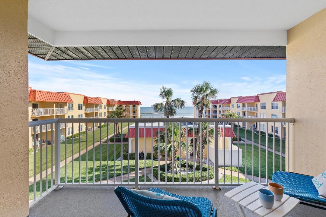 Photo of Patio Balcony in Point East