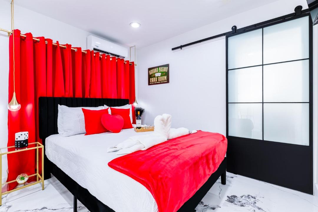 Photo of Bedroom in Miami Gardens
