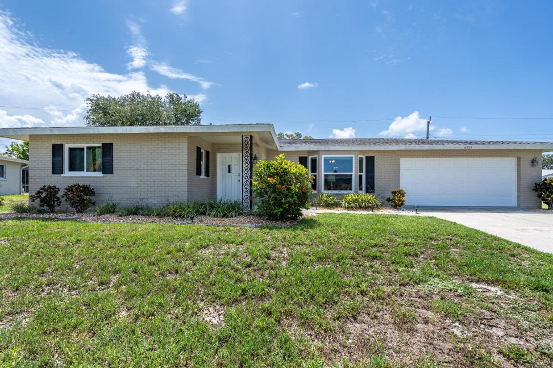 Photo of Others in Gulf Gate Estates