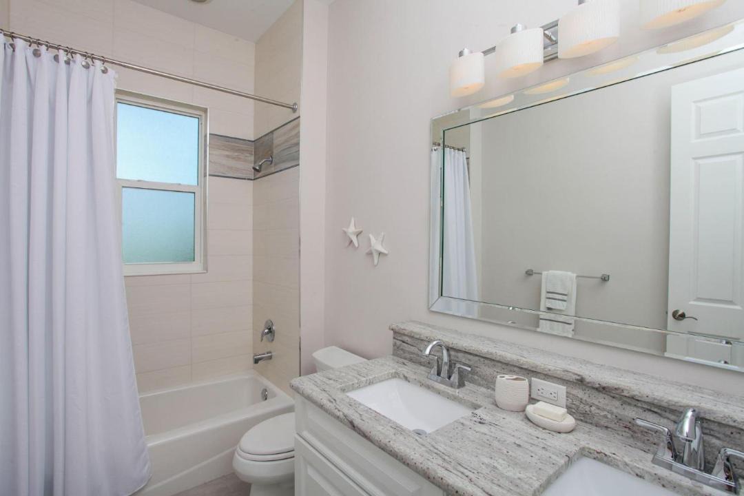 Photo of Bathroom in South Venice