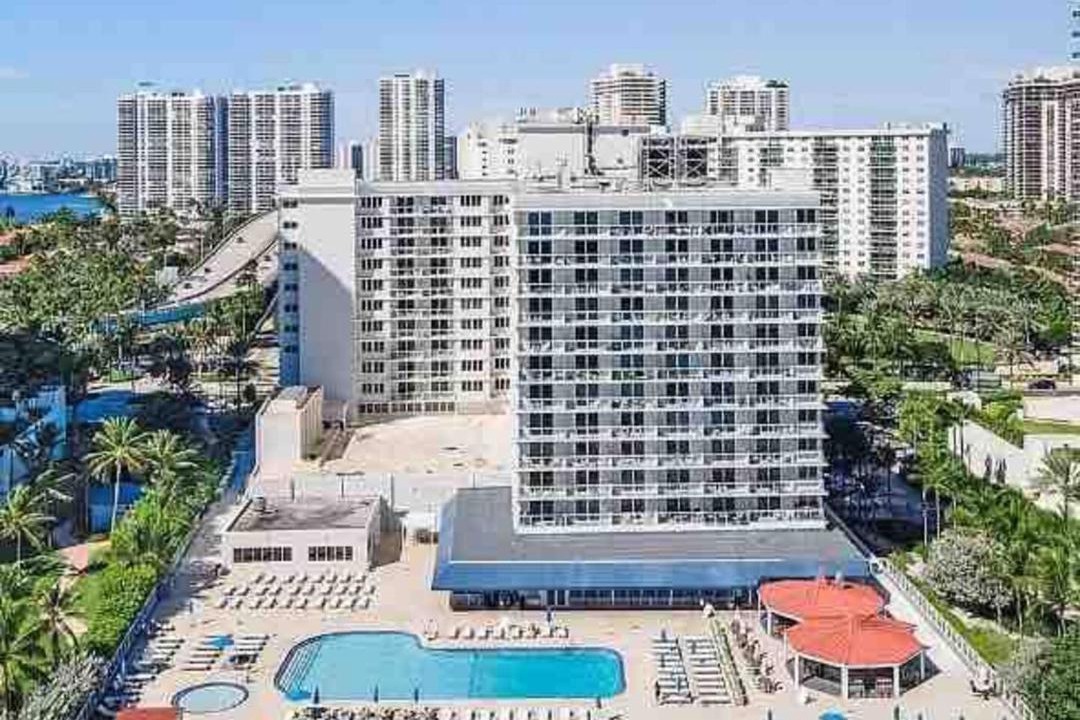 Photo of Others in Sunny Isles Beach