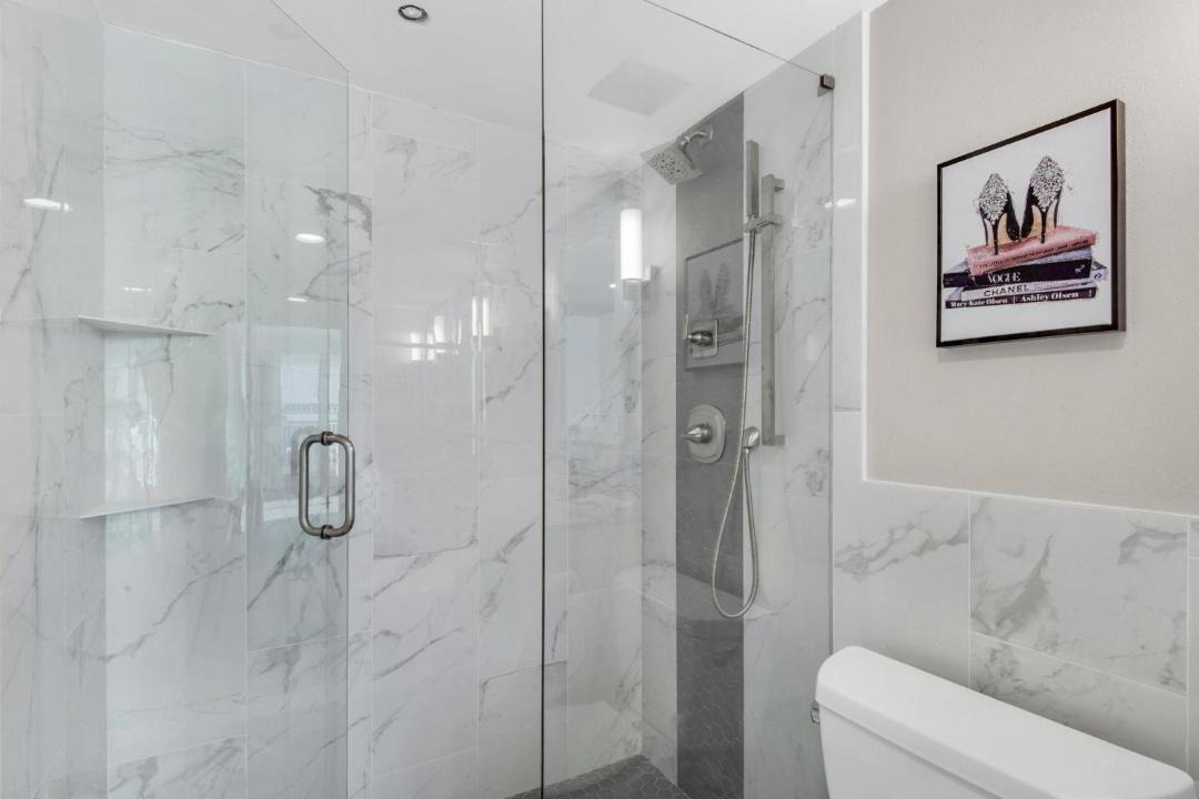 Photo of Bathroom in Holiday Isle