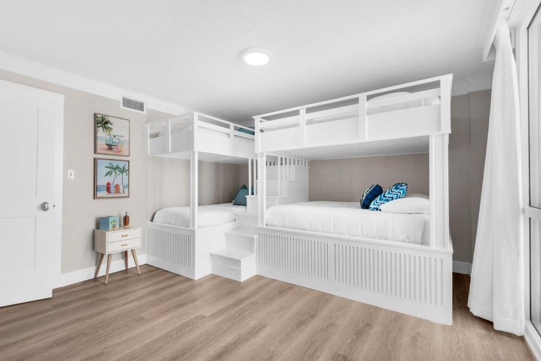 Photo of Bedroom in Holiday Isle