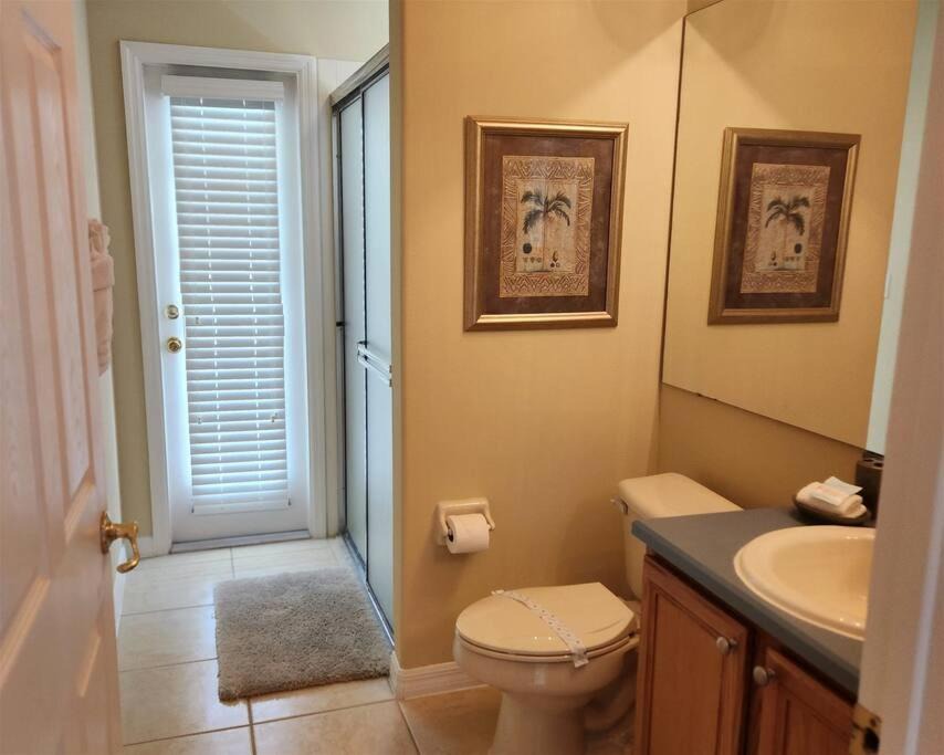 Photo of Bathroom in Orange Tree