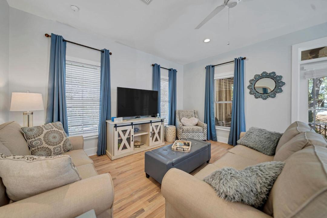 Photo of Livingroom in Seacrest