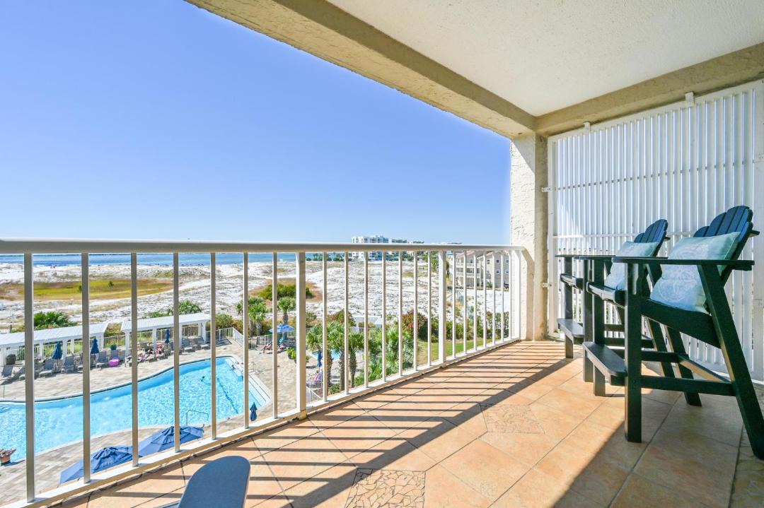 Photo of Patio Balcony in Holiday Isle