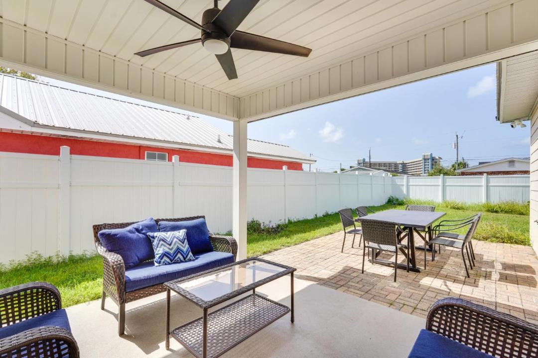 Photo of Patio Balcony in Holiday Beach