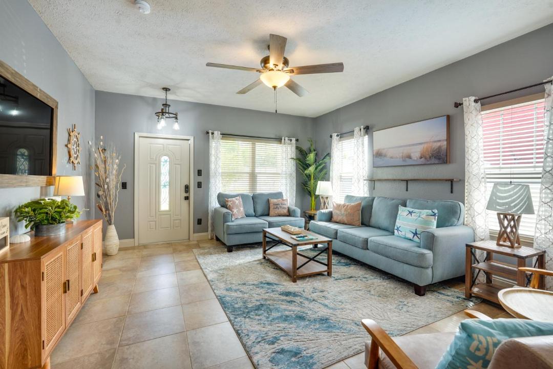 Photo of Livingroom in Holiday Beach