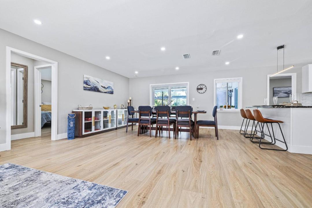 Photo of Livingroom in Orchid Lake Village