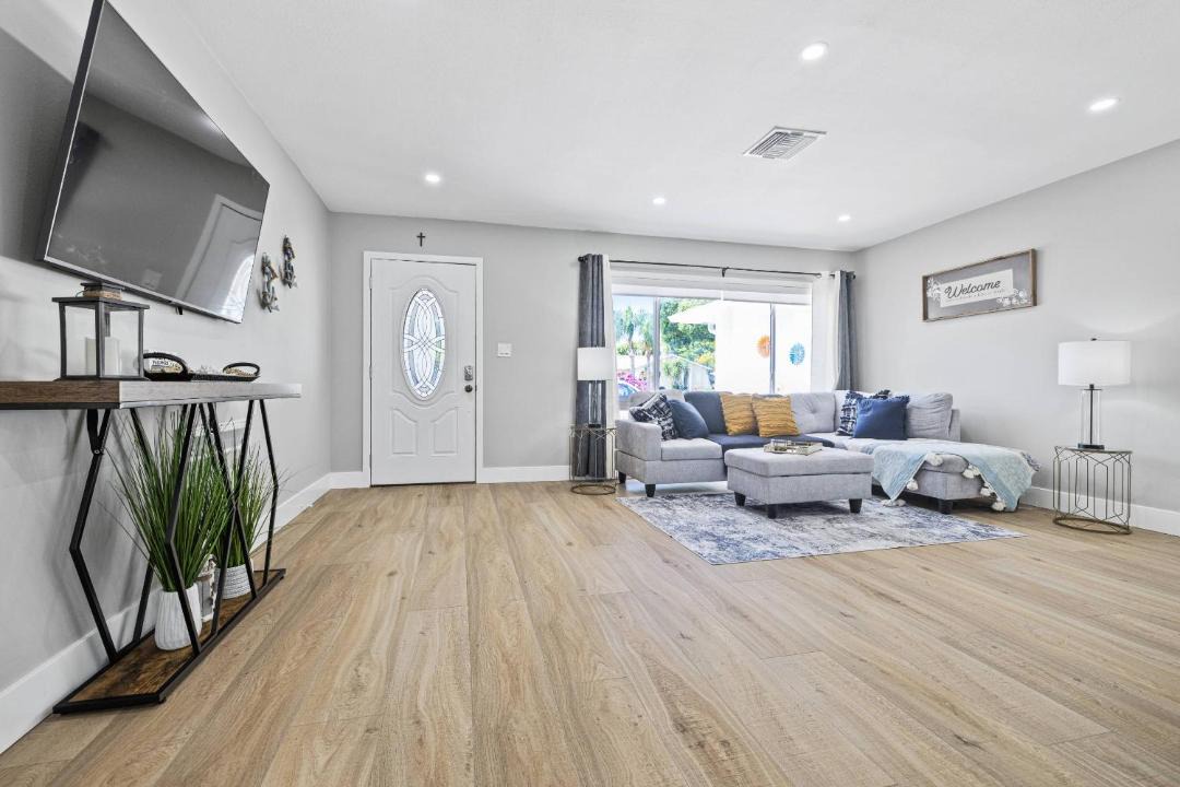 Photo of Livingroom in Orchid Lake Village