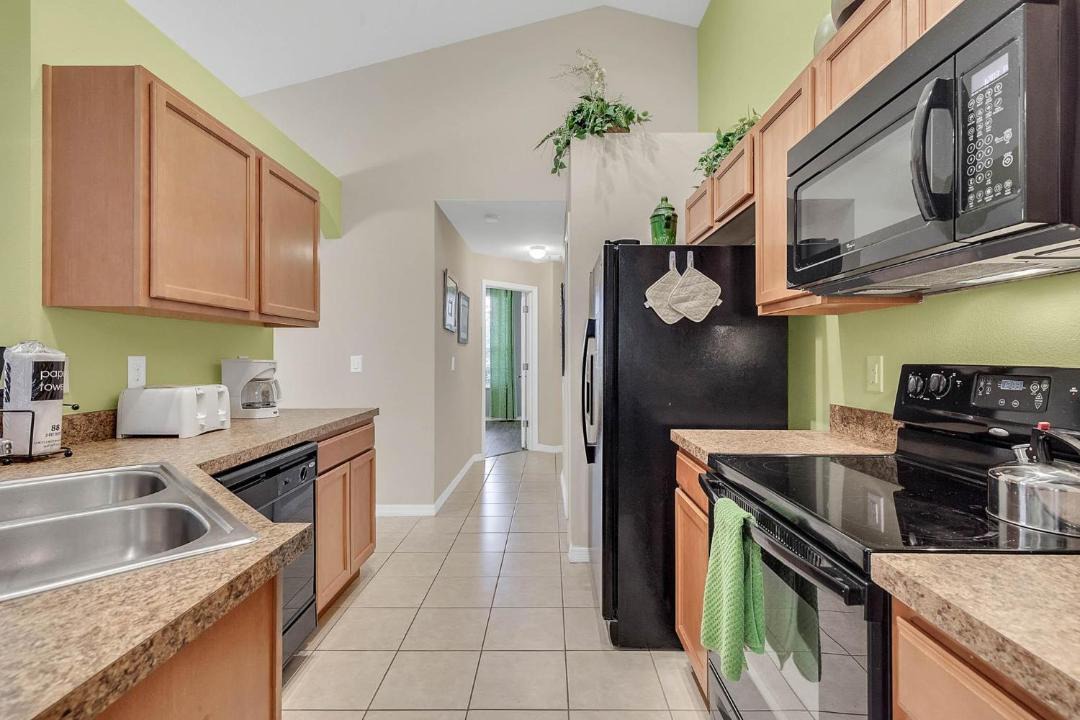 Photo of Kitchen in Veranda Palms