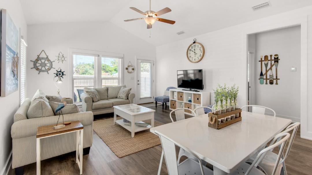 Photo of Livingroom in El Centro Beach