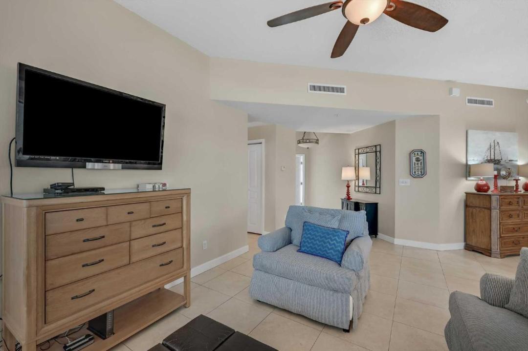 Photo of Others in Avalon Beach Estates