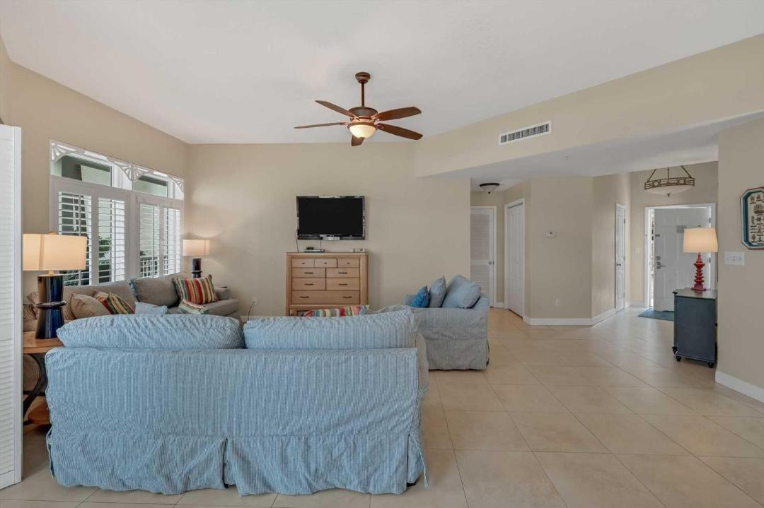 Photo of Others in Avalon Beach Estates