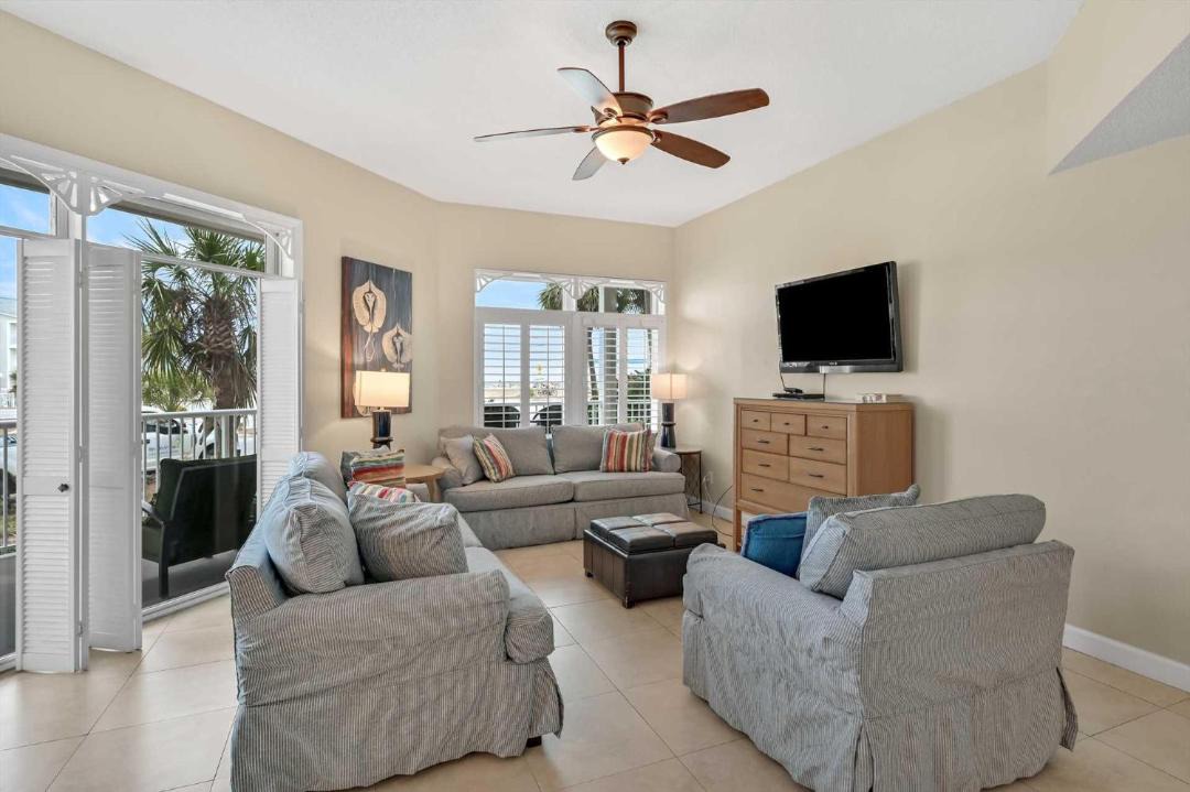Photo of Others in Avalon Beach Estates
