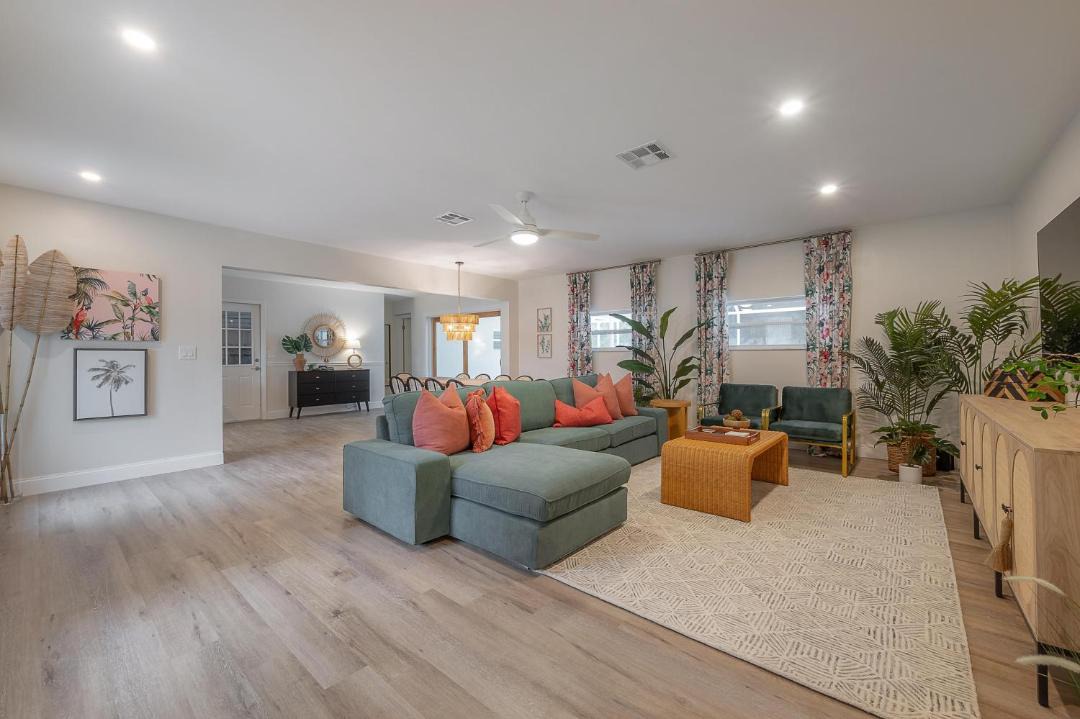 Photo of Livingroom in Clearwater