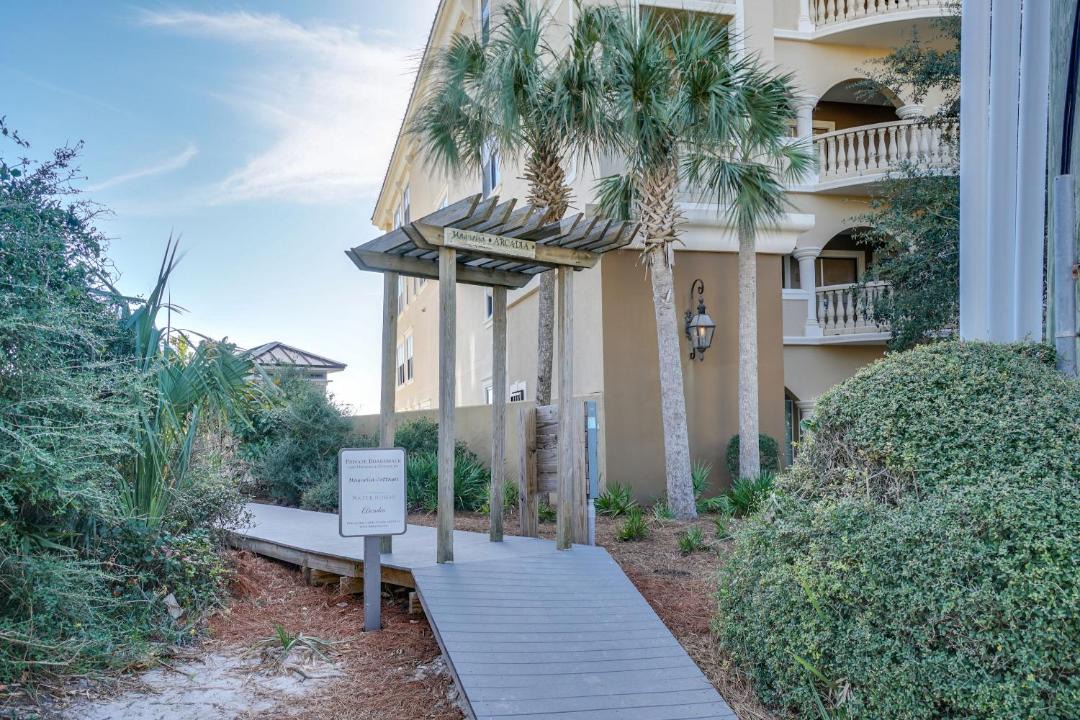 Photo of Patio Balcony in Seacrest
