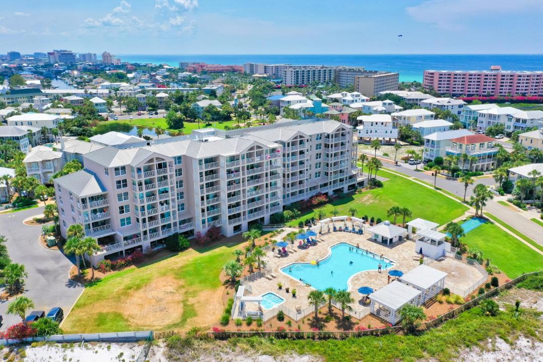 Photo of Others in Holiday Isle